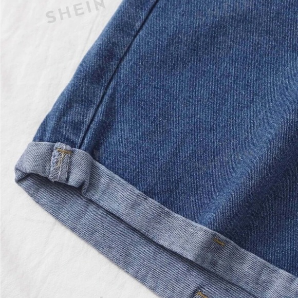 Denim Shorts Size 12 / 0XL - Picture 4 of 5